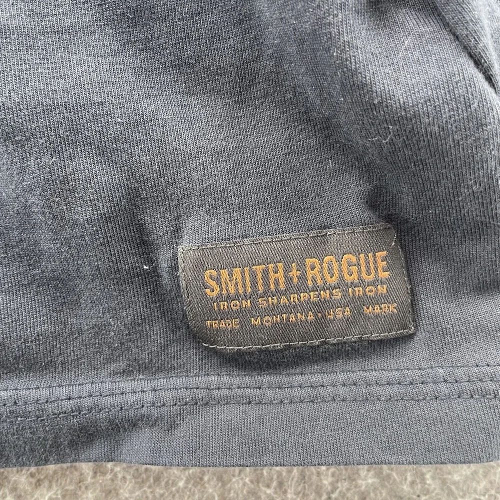 Smith & Rogue T-Shirt Men's‎ Large Blue Hiking Outdoor Performance Workwear Camp